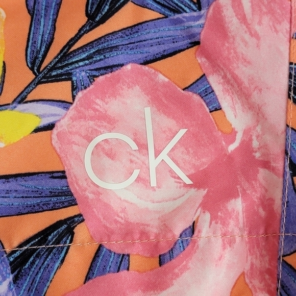Calvin Klein Multi Color Floral Tropic Swim Trunks Sz XL NEW - Picture 8 of 14